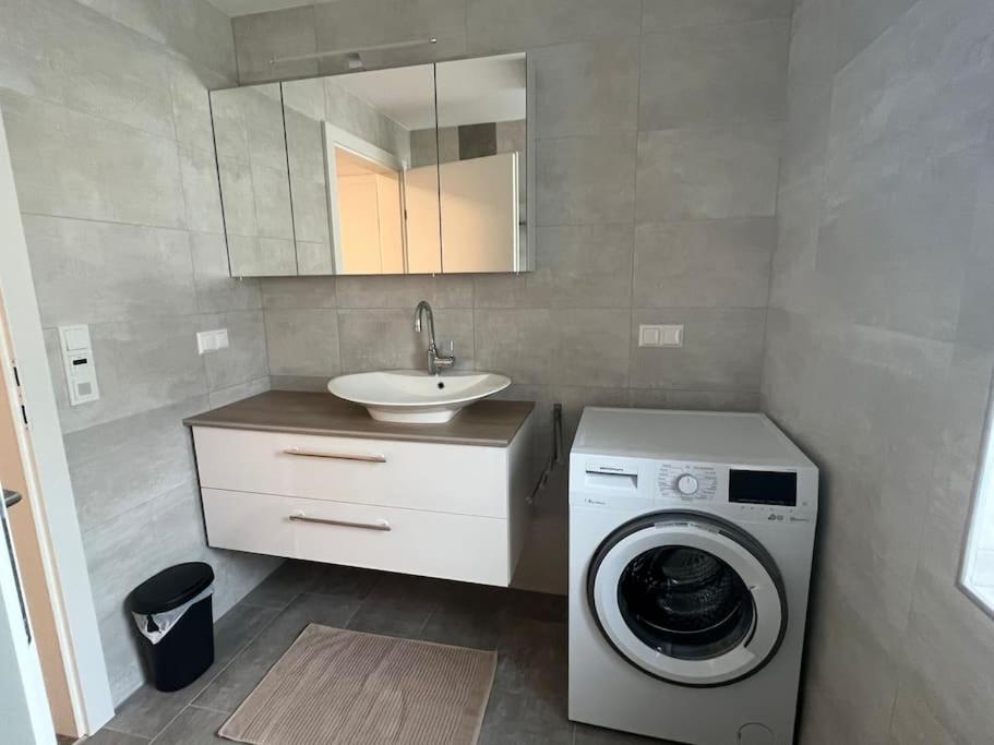 Gemuetliche Wohnung In Velden! Velden am Wörthersee Kültér fotó